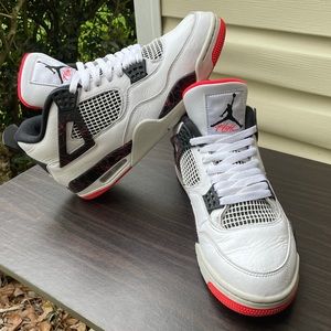 Jordan 4 flight nostalgia size 10